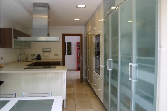 Villa in Javea(Balcon) zu verkaufen, Espace de vie 265 m², Terrain 1048 m², 6 Chambres &agrave; coucher, 3 Badezimmer, Pool, ref.: SV-2618-3