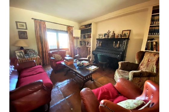 Finca in Denia zu verkaufen, Espace de vie 450 m², Baujahr 1985, + Ofen, Klimaanlage, Terrain 17000 m², 8 Chambres &agrave; coucher, 4 Badezimmer, Pool, ref.: SC-T0617-10