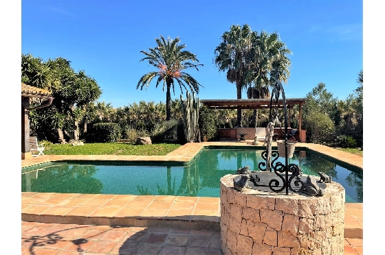 Finca in Denia zu verkaufen, Espace de vie 450 m², Baujahr 1985, + Ofen, Klimaanlage, Terrain 17000 m², 8 Chambres &agrave; coucher, 4 Badezimmer, Pool, ref.: SC-T0617-3