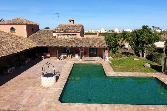 Finca in Denia zu verkaufen, Espace de vie 450 m², Baujahr 1985, + Ofen, Klimaanlage, Terrain 17000 m², 8 Chambres &agrave; coucher, 4 Badezimmer, Pool, ref.: SC-T0617-36