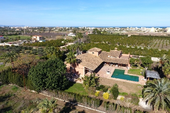 Finca in Denia zu verkaufen, Espace de vie 450 m², Baujahr 1985, + Ofen, Klimaanlage, Terrain 17000 m², 8 Chambres &agrave; coucher, 4 Badezimmer, Pool, ref.: SC-T0617-42