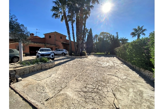 Finca in Denia zu verkaufen, Espace de vie 450 m², Baujahr 1985, + Ofen, Klimaanlage, Terrain 17000 m², 8 Chambres &agrave; coucher, 4 Badezimmer, Pool, ref.: SC-T0617-49
