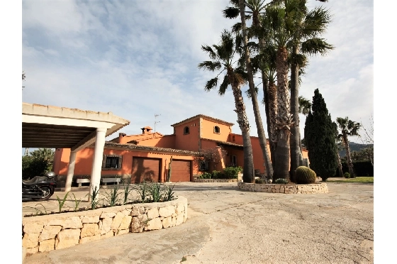 Finca in Denia zu verkaufen, Espace de vie 450 m², Baujahr 1985, + Ofen, Klimaanlage, Terrain 17000 m², 8 Chambres &agrave; coucher, 4 Badezimmer, Pool, ref.: SC-T0617-50