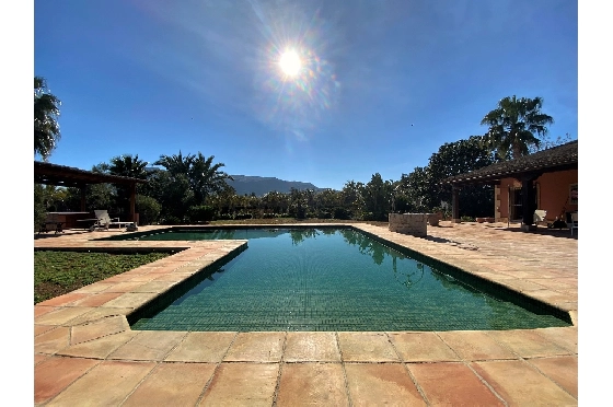 Finca in Denia zu verkaufen, Espace de vie 450 m², Baujahr 1985, + Ofen, Klimaanlage, Terrain 17000 m², 8 Chambres &agrave; coucher, 4 Badezimmer, Pool, ref.: SC-T0617-6