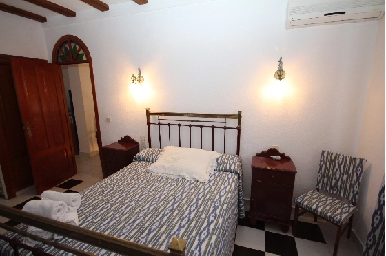 Finca in Ondara zur Ferienvermietung, Espace de vie 360 m², Baujahr 1983, Terrain 2200 m², 4 Chambres &agrave; coucher, 4 Badezimmer, ref.: V-0517-12