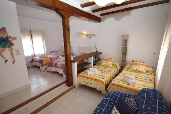 Finca in Ondara zur Ferienvermietung, Espace de vie 360 m², Baujahr 1983, Terrain 2200 m², 4 Chambres &agrave; coucher, 4 Badezimmer, ref.: V-0517-15