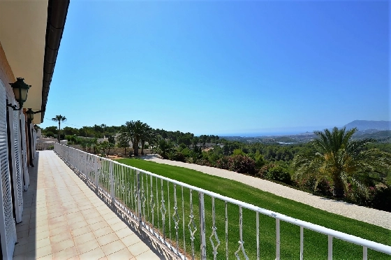 Villa in Altea zu verkaufen, Espace de vie 688 m², Zustand gepflegt, + Zentralheizung, Klimaanlage, Terrain 16250 m², 5 Chambres &agrave; coucher, 3 Badezimmer, Pool, ref.: GB-4617-MJ-19