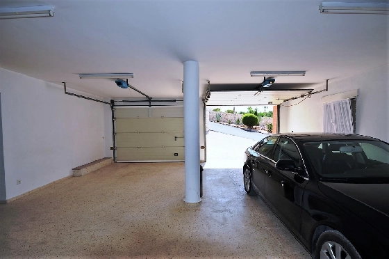 Villa in Altea zu verkaufen, Espace de vie 688 m², Zustand gepflegt, + Zentralheizung, Klimaanlage, Terrain 16250 m², 5 Chambres &agrave; coucher, 3 Badezimmer, Pool, ref.: GB-4617-MJ-21
