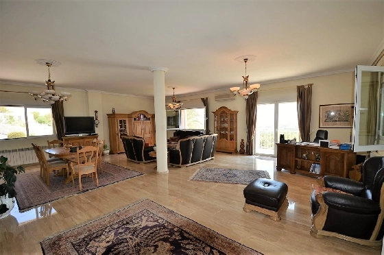 Villa in Altea zu verkaufen, Espace de vie 688 m², Zustand gepflegt, + Zentralheizung, Klimaanlage, Terrain 16250 m², 5 Chambres &agrave; coucher, 3 Badezimmer, Pool, ref.: GB-4617-MJ-7