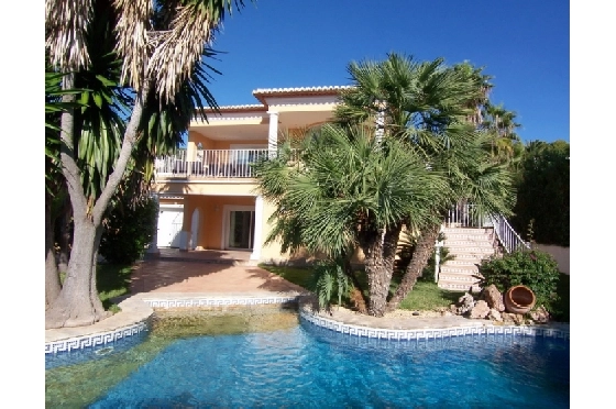 Villa in Moraira(Club Moraira) zu verkaufen, Espace de vie 220 m², Baujahr 2000, + Fussbodenheizung, Klimaanlage, Terrain 800 m², 4 Chambres &agrave; coucher, 3 Badezimmer, Pool, ref.: BI-MT.H-523-1