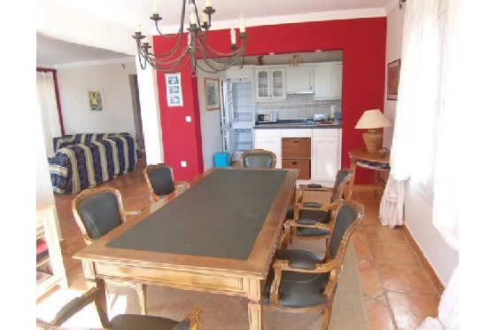 Villa in Moraira(Club Moraira) zu verkaufen, Espace de vie 220 m², Baujahr 2000, + Fussbodenheizung, Klimaanlage, Terrain 800 m², 4 Chambres &agrave; coucher, 3 Badezimmer, Pool, ref.: BI-MT.H-523-15