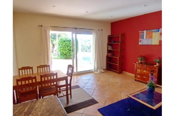 Villa in Moraira(Club Moraira) zu verkaufen, Espace de vie 220 m², Baujahr 2000, + Fussbodenheizung, Klimaanlage, Terrain 800 m², 4 Chambres &agrave; coucher, 3 Badezimmer, Pool, ref.: BI-MT.H-523-26