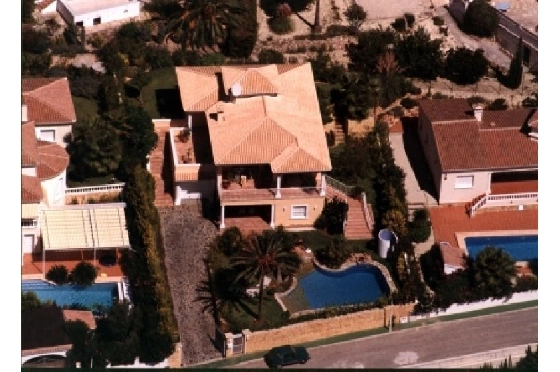 Villa in Moraira(Club Moraira) zu verkaufen, Espace de vie 220 m², Baujahr 2000, + Fussbodenheizung, Klimaanlage, Terrain 800 m², 4 Chambres &agrave; coucher, 3 Badezimmer, Pool, ref.: BI-MT.H-523-34