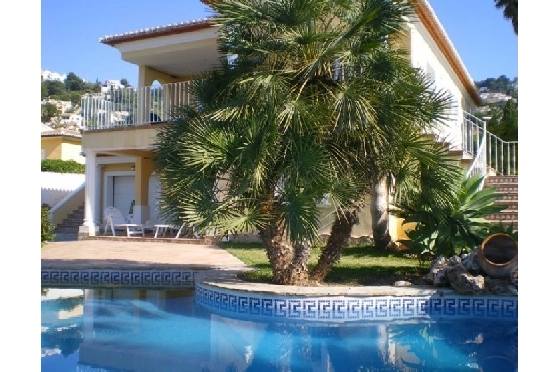 Villa in Moraira(Club Moraira) zu verkaufen, Espace de vie 220 m², Baujahr 2000, + Fussbodenheizung, Klimaanlage, Terrain 800 m², 4 Chambres &agrave; coucher, 3 Badezimmer, Pool, ref.: BI-MT.H-523-6