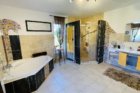 Villa in Tormos zu verkaufen, Espace de vie 300 m², Baujahr 2007, Zustand gepflegt, + Zentralheizung, Klimaanlage, Terrain 13000 m², 4 Chambres &agrave; coucher, 4 Badezimmer, Pool, ref.: JS-0724-11