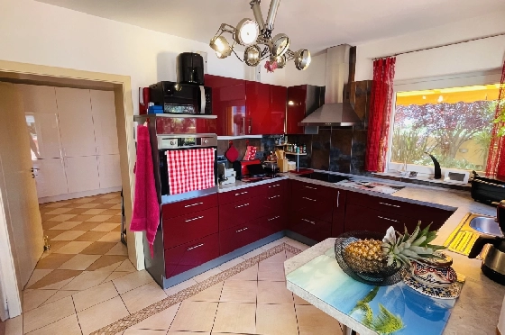 Villa in Tormos zu verkaufen, Espace de vie 300 m², Baujahr 2007, Zustand gepflegt, + Zentralheizung, Klimaanlage, Terrain 13000 m², 4 Chambres &agrave; coucher, 4 Badezimmer, Pool, ref.: JS-0724-18
