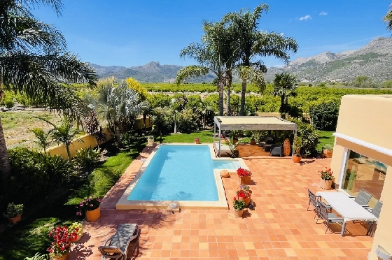 Villa in Tormos zu verkaufen, Espace de vie 300 m², Baujahr 2007, Zustand gepflegt, + Zentralheizung, Klimaanlage, Terrain 13000 m², 4 Chambres &agrave; coucher, 4 Badezimmer, Pool, ref.: JS-0724-2