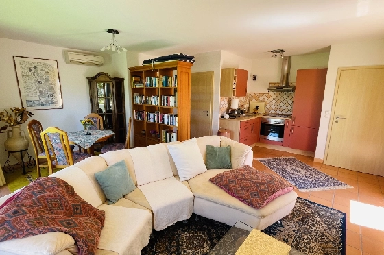 Villa in Tormos zu verkaufen, Espace de vie 300 m², Baujahr 2007, Zustand gepflegt, + Zentralheizung, Klimaanlage, Terrain 13000 m², 4 Chambres &agrave; coucher, 4 Badezimmer, Pool, ref.: JS-0724-24