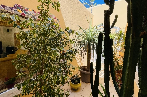 Villa in Tormos zu verkaufen, Espace de vie 300 m², Baujahr 2007, Zustand gepflegt, + Zentralheizung, Klimaanlage, Terrain 13000 m², 4 Chambres &agrave; coucher, 4 Badezimmer, Pool, ref.: JS-0724-35