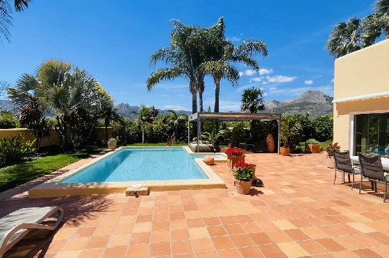 Villa in Tormos zu verkaufen, Espace de vie 300 m², Baujahr 2007, Zustand gepflegt, + Zentralheizung, Klimaanlage, Terrain 13000 m², 4 Chambres &agrave; coucher, 4 Badezimmer, Pool, ref.: JS-0724-37