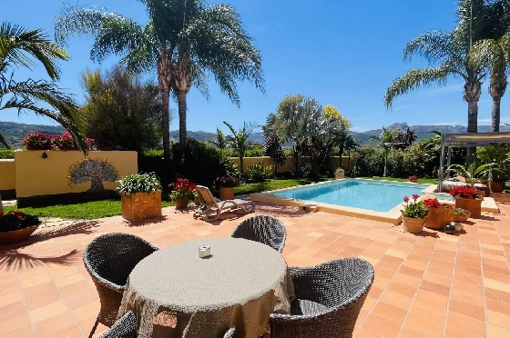 Villa in Tormos zu verkaufen, Espace de vie 300 m², Baujahr 2007, Zustand gepflegt, + Zentralheizung, Klimaanlage, Terrain 13000 m², 4 Chambres &agrave; coucher, 4 Badezimmer, Pool, ref.: JS-0724-9