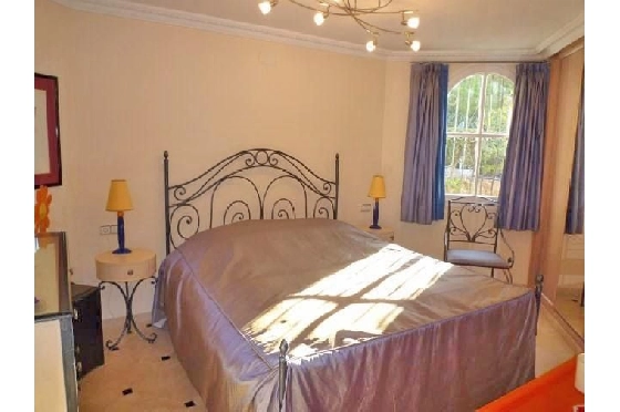 Villa in Denia-La Sella zu verkaufen, Espace de vie 425 m², Baujahr 2006, Zustand neuwertig, + Fussbodenheizung, Klimaanlage, Terrain 1300 m², 5 Chambres &agrave; coucher, 4 Badezimmer, Pool, ref.: MJ-0618-19