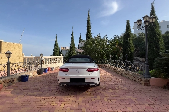 Villa in Denia-La Sella zu verkaufen, Espace de vie 425 m², Baujahr 2006, Zustand neuwertig, + Fussbodenheizung, Klimaanlage, Terrain 1300 m², 5 Chambres &agrave; coucher, 4 Badezimmer, Pool, ref.: MJ-0618-26