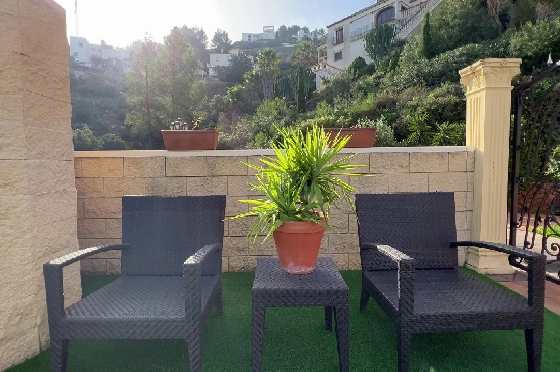 Villa in Denia-La Sella zu verkaufen, Espace de vie 425 m², Baujahr 2006, Zustand neuwertig, + Fussbodenheizung, Klimaanlage, Terrain 1300 m², 5 Chambres &agrave; coucher, 4 Badezimmer, Pool, ref.: MJ-0618-27