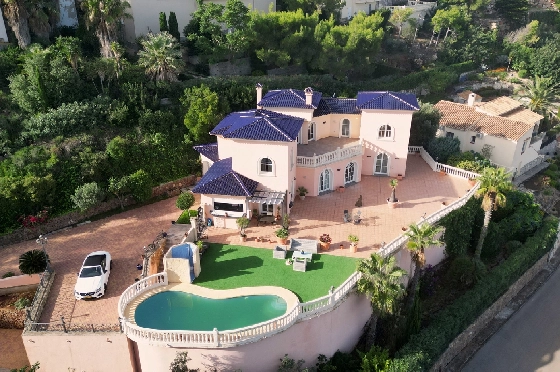 Villa in Denia-La Sella zu verkaufen, Espace de vie 425 m², Baujahr 2006, Zustand neuwertig, + Fussbodenheizung, Klimaanlage, Terrain 1300 m², 5 Chambres &agrave; coucher, 4 Badezimmer, Pool, ref.: MJ-0618-3