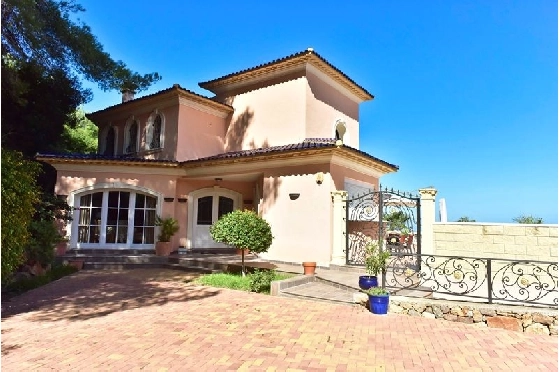 Villa in Denia-La Sella zu verkaufen, Espace de vie 425 m², Baujahr 2006, Zustand neuwertig, + Fussbodenheizung, Klimaanlage, Terrain 1300 m², 5 Chambres &agrave; coucher, 4 Badezimmer, Pool, ref.: MJ-0618-32