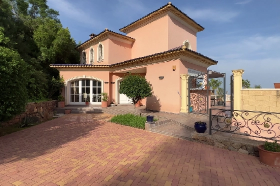 Villa in Denia-La Sella zu verkaufen, Espace de vie 425 m², Baujahr 2006, Zustand neuwertig, + Fussbodenheizung, Klimaanlage, Terrain 1300 m², 5 Chambres &agrave; coucher, 4 Badezimmer, Pool, ref.: MJ-0618-5