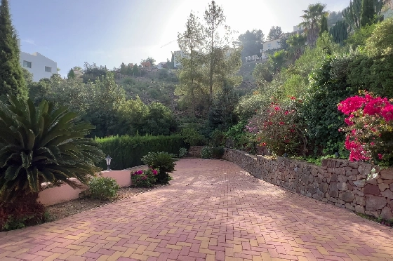 Villa in Denia-La Sella zu verkaufen, Espace de vie 425 m², Baujahr 2006, Zustand neuwertig, + Fussbodenheizung, Klimaanlage, Terrain 1300 m², 5 Chambres &agrave; coucher, 4 Badezimmer, Pool, ref.: MJ-0618-8