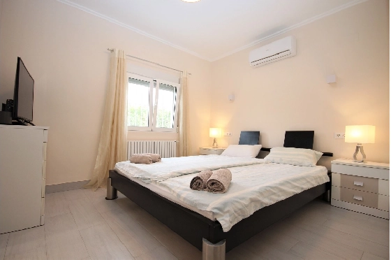 Villa in Els Poblets(Ptda. Barranquets) zur Ferienvermietung, Espace de vie 114 m², Baujahr 1986, Zustand gepflegt, + Zentralheizung, Klimaanlage, Terrain 510 m², 3 Chambres &agrave; coucher, 2 Badezimmer, Pool, ref.: T-1118-13