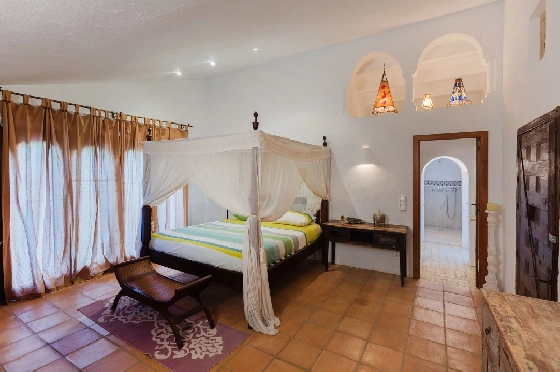 Finca in Javea(Javea) zu verkaufen, Espace de vie 476 m², Terrain 7246 m², 6 Chambres &agrave; coucher, 4 Badezimmer, Pool, ref.: HG-3282-28