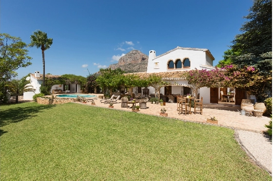 Finca in Javea(Javea) zu verkaufen, Espace de vie 476 m², Terrain 7246 m², 6 Chambres &agrave; coucher, 4 Badezimmer, Pool, ref.: HG-3282-5