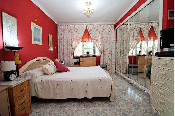 Villa in Els Poblets zu verkaufen, Espace de vie 232 m², Baujahr 1998, + KLIMA, Klimaanlage, Terrain 11310 m², 4 Chambres &agrave; coucher, 2 Badezimmer, Pool, ref.: GC-3119-12