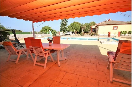 Villa in Els Poblets zu verkaufen, Espace de vie 232 m², Baujahr 1998, + KLIMA, Klimaanlage, Terrain 11310 m², 4 Chambres &agrave; coucher, 2 Badezimmer, Pool, ref.: GC-3119-27