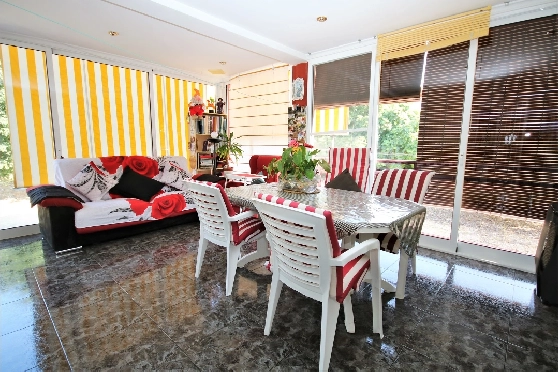 Villa in Els Poblets zu verkaufen, Espace de vie 232 m², Baujahr 1998, + KLIMA, Klimaanlage, Terrain 11310 m², 4 Chambres &agrave; coucher, 2 Badezimmer, Pool, ref.: GC-3119-6