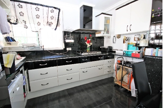 Villa in Els Poblets zu verkaufen, Espace de vie 232 m², Baujahr 1998, + KLIMA, Klimaanlage, Terrain 11310 m², 4 Chambres &agrave; coucher, 2 Badezimmer, Pool, ref.: GC-3119-9