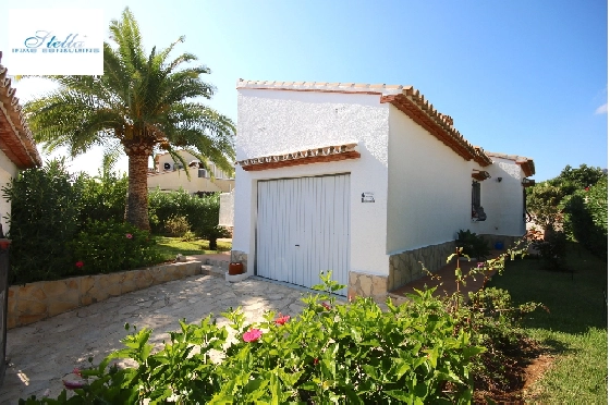 Villa in Els Poblets(Barranquets) zur Ferienvermietung, Espace de vie 130 m², Baujahr 2000, Zustand modernisiert, + Zentralheizung, Klimaanlage, Terrain 580 m², 3 Chambres &agrave; coucher, 2 Badezimmer, Pool, ref.: T-0819-15