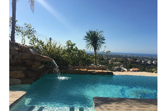 Villa in Denia zu verkaufen, Espace de vie 240 m², Baujahr 2010, Zustand neuwertig, + Zentralheizung, Klimaanlage, Terrain 1000 m², 6 Chambres &agrave; coucher, 3 Badezimmer, Pool, ref.: SC-L0920-2