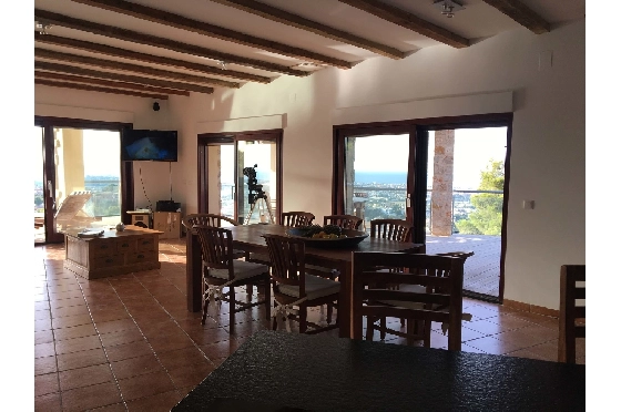 Villa in Denia zu verkaufen, Espace de vie 240 m², Baujahr 2010, Zustand neuwertig, + Zentralheizung, Klimaanlage, Terrain 1000 m², 6 Chambres &agrave; coucher, 3 Badezimmer, Pool, ref.: SC-L0920-21