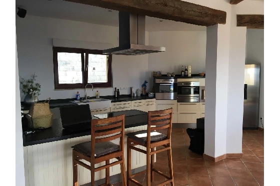 Villa in Denia zu verkaufen, Espace de vie 240 m², Baujahr 2010, Zustand neuwertig, + Zentralheizung, Klimaanlage, Terrain 1000 m², 6 Chambres &agrave; coucher, 3 Badezimmer, Pool, ref.: SC-L0920-6