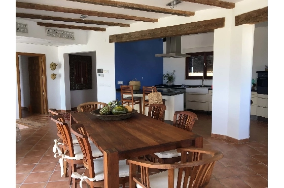 Villa in Denia zu verkaufen, Espace de vie 240 m², Baujahr 2010, Zustand neuwertig, + Zentralheizung, Klimaanlage, Terrain 1000 m², 6 Chambres &agrave; coucher, 3 Badezimmer, Pool, ref.: SC-L0920-7