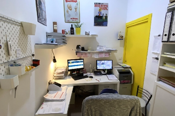 Investition in Els Poblets zu verkaufen, Espace de vie 210 m², ref.: AS-0421-11