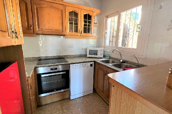 Villa in Denia zur Ferienvermietung, Espace de vie 117 m², Baujahr 1974, Zustand gepflegt, + Zentralheizung, Klimaanlage, Terrain 680 m², 3 Chambres &agrave; coucher, 2 Badezimmer, Pool, ref.: T-0615-10
