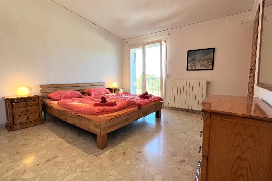 Villa in Denia zur Ferienvermietung, Espace de vie 117 m², Baujahr 1974, Zustand gepflegt, + Zentralheizung, Klimaanlage, Terrain 680 m², 3 Chambres &agrave; coucher, 2 Badezimmer, Pool, ref.: T-0615-13