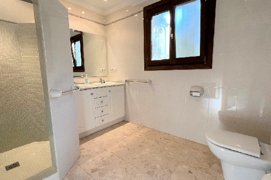 Villa in Denia zur Ferienvermietung, Espace de vie 117 m², Baujahr 1974, Zustand gepflegt, + Zentralheizung, Klimaanlage, Terrain 680 m², 3 Chambres &agrave; coucher, 2 Badezimmer, Pool, ref.: T-0615-14