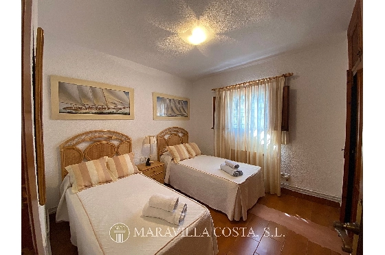 Villa in Javea zu verkaufen, Espace de vie 500 m², + Zentralheizung, Klimaanlage, Terrain 3000 m², 6 Chambres &agrave; coucher, 5 Badezimmer, Pool, ref.: MV-2471-42