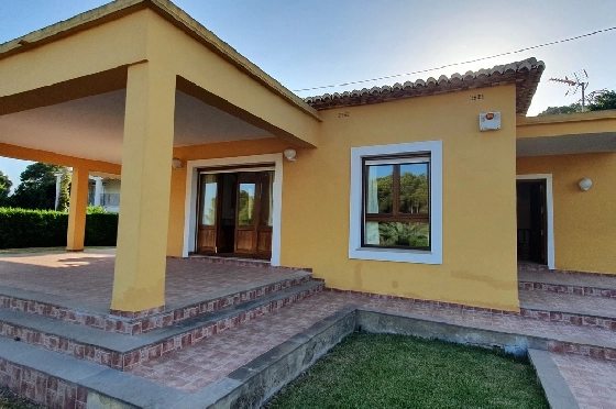 Herrenhaus in Oliva zu verkaufen, Espace de vie 210 m², Baujahr 1995, Zustand gepflegt, + Ofen, Terrain 849 m², 4 Chambres &agrave; coucher, 3 Badezimmer, Pool, ref.: RA-0921-5